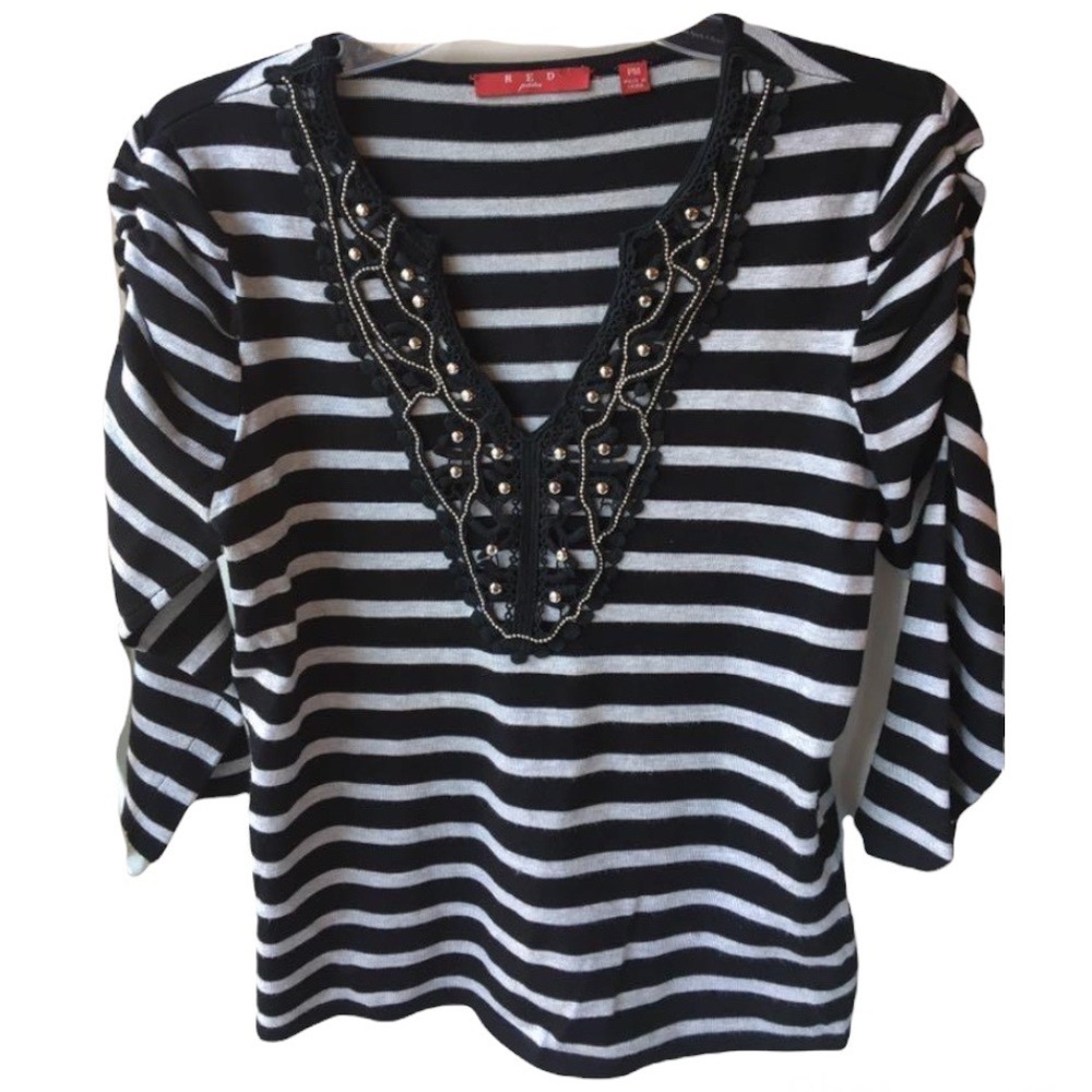 Red Petites Ladies Small 3/4 Sleeve Striped V-neck Pullover Sweater Embellished